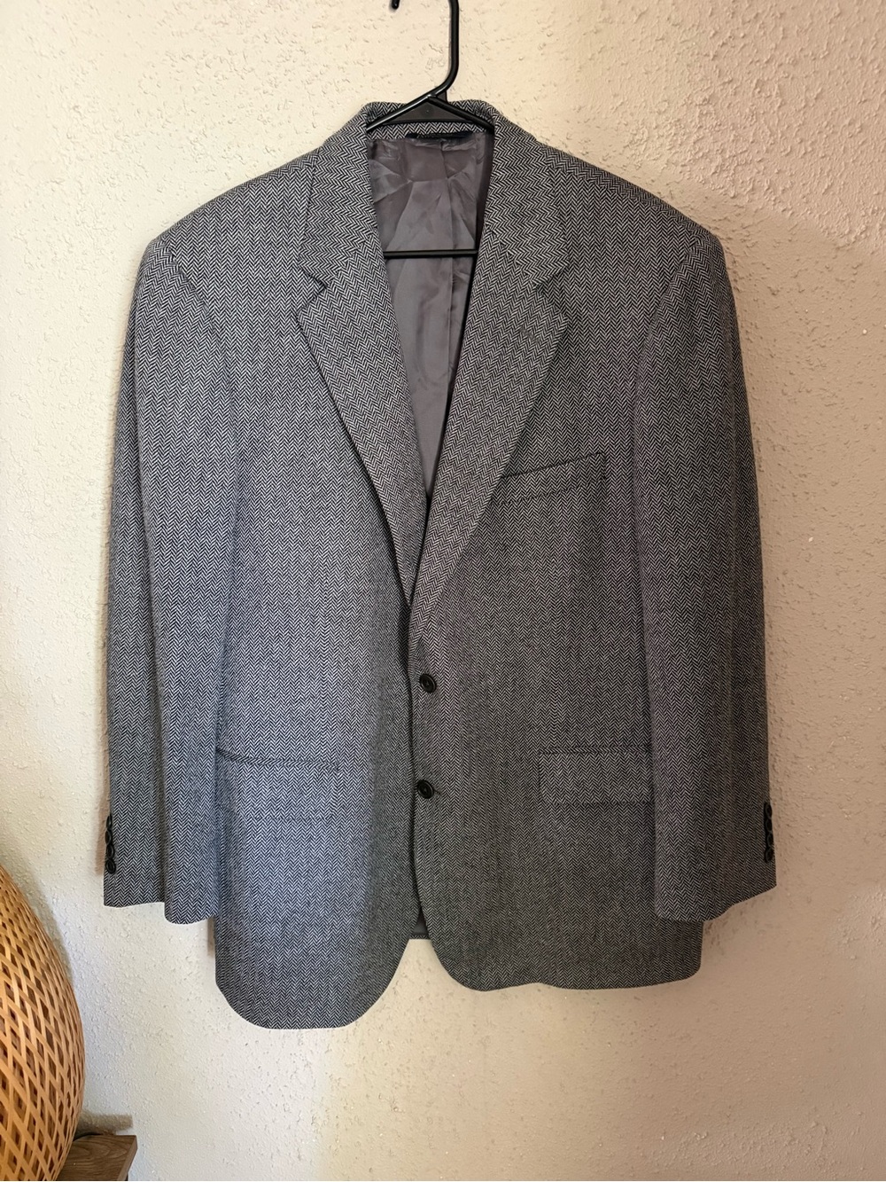 Brooks Brothers Gray Lambswool Herringbone Sport Coat Made in Italy